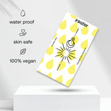 Tatuaje Luna pequeña y sol pequeño con adornos