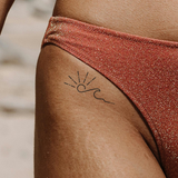 Tatuaje Sol con Ola