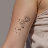 Tatuaje Combinado Flores de nacimiento y signos del zodíaco