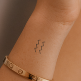 Tatuaje Signo del Zodíaco Acuario