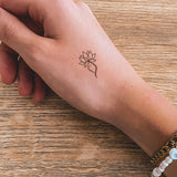 Tatuaje Flor de Loto Abstracta