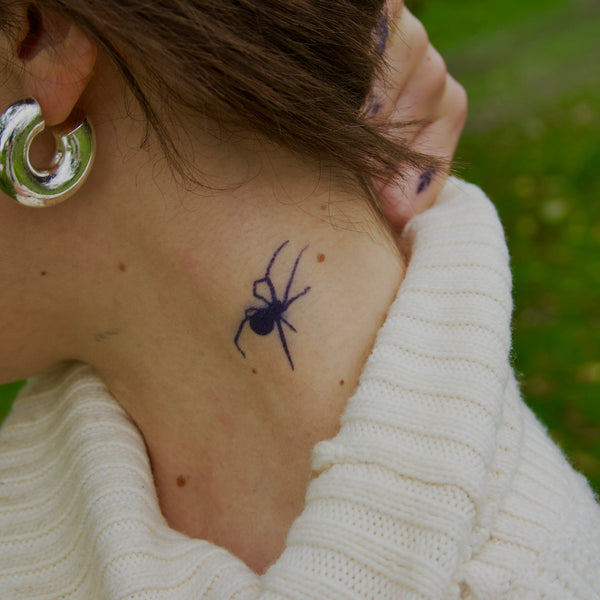 Tatuaje Araña de Perfil