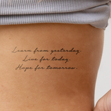 Tatuaje Frase "Learn, live, hope"