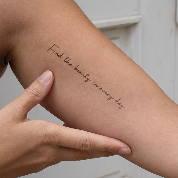 Tatuaje Con Frase De La Bella Durmiente