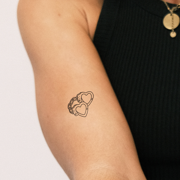 Tatuaje Esposas Corazón