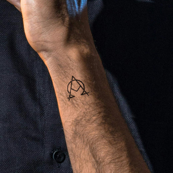 Tatuaje Alfa Omega