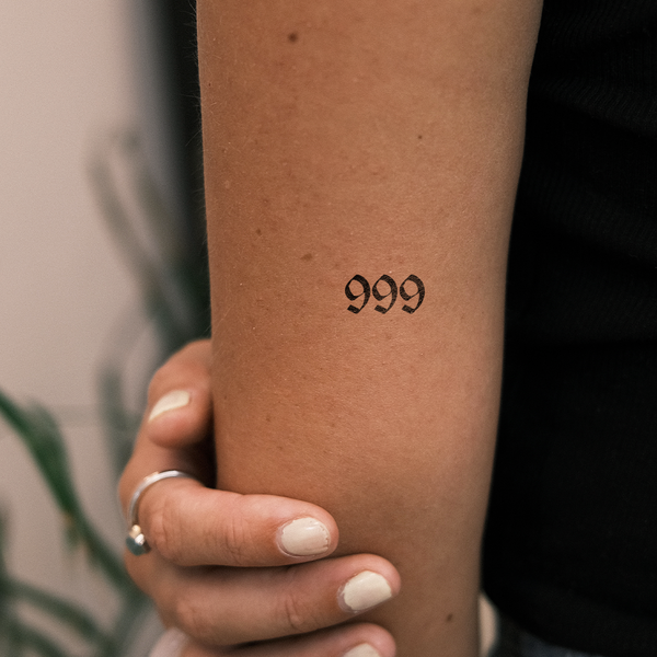 Tatuaje Número Angelical 999
