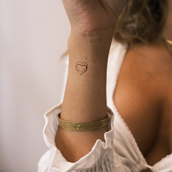 Tatuaje Corazón Dos Lineas