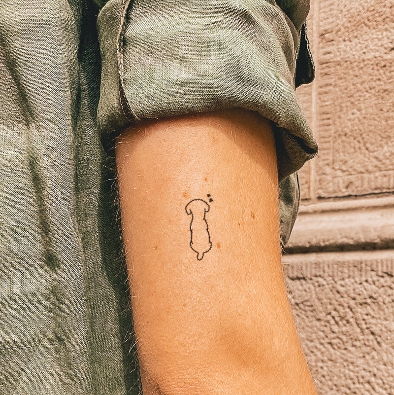 Tatuaje Perro con 2 Corazones