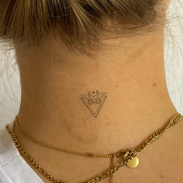 Tatuaje Búho Triángulo