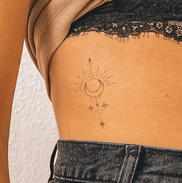 Tatuaje Luna y Estrellas